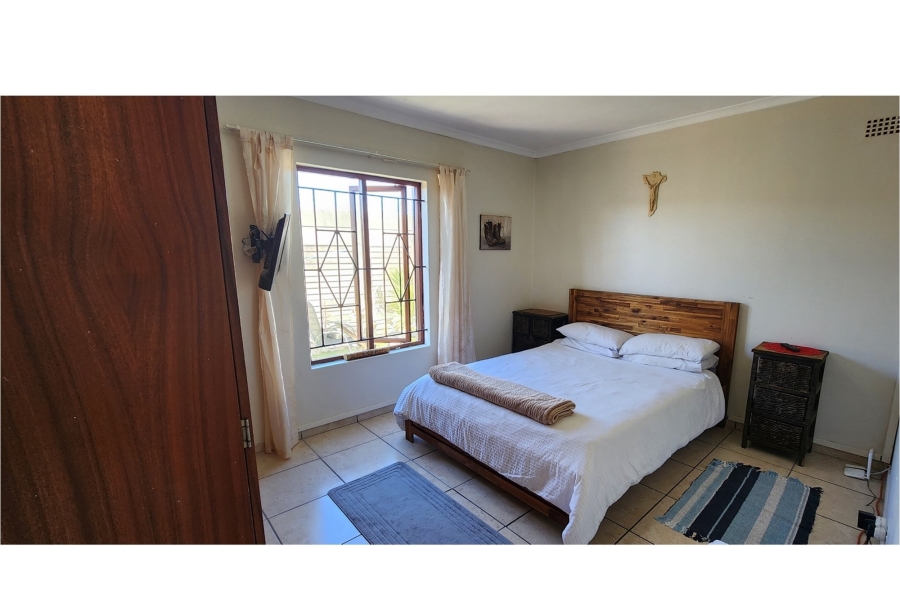 6 Bedroom Property for Sale in Strandfontein Western Cape